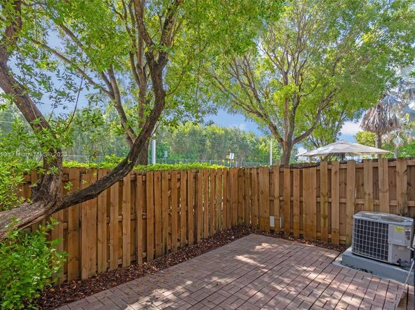 8401 NW 107th ct 436, Doral FL 33178