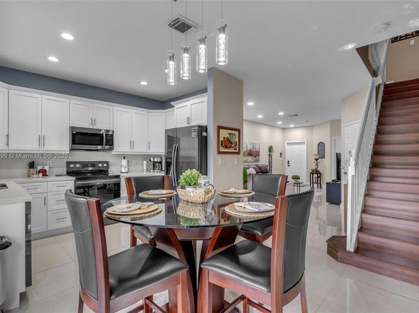 8401 NW 107th ct 436, Doral FL 33178