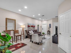 8401 NW 107th ct 436, Doral FL 33178