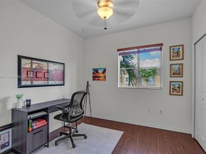 8401 NW 107th ct 436, Doral FL 33178