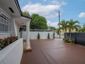 1027 NW 28th Ave, Miami FL 33125