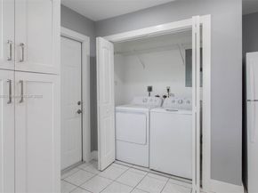 1027 NW 28th Ave, Miami FL 33125