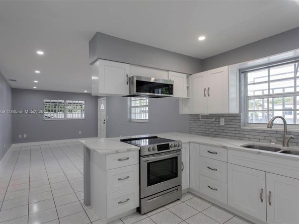 1027 NW 28th Ave, Miami FL 33125