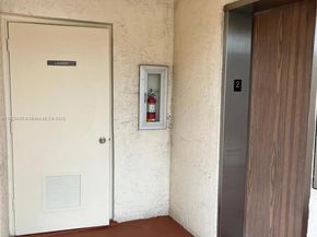 361 S Hollybrook Dr 206, Pembroke Pines FL 33025