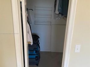 361 S Hollybrook Dr 206, Pembroke Pines FL 33025