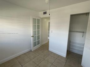 3522 NE 171st St 103, North Miami Beach FL 33160