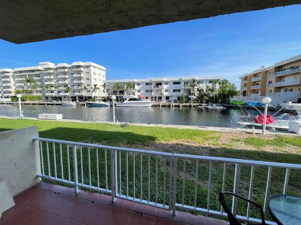 3522 NE 171st St 103, North Miami Beach FL 33160