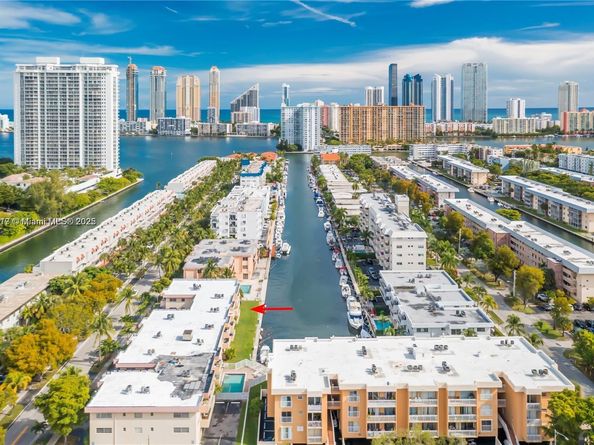 3522 NE 171st St 103, North Miami Beach FL 33160