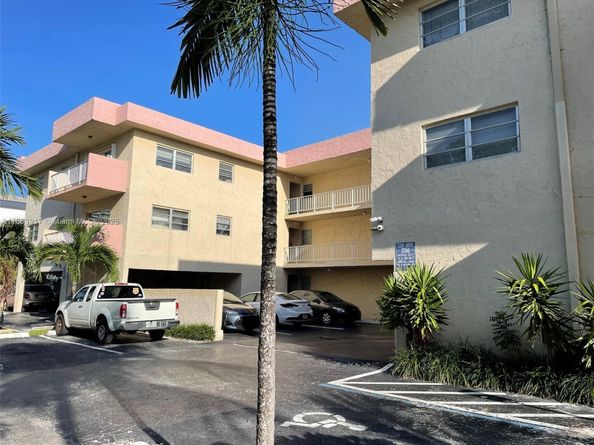 3522 NE 171st St 103, North Miami Beach FL 33160