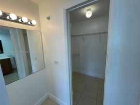 3522 NE 171st St 103, North Miami Beach FL 33160