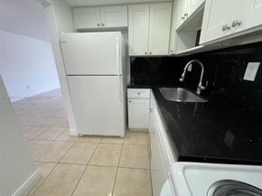 3522 NE 171st St 103, North Miami Beach FL 33160