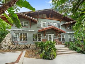 752 NW 7th St Rd, Miami FL 33136