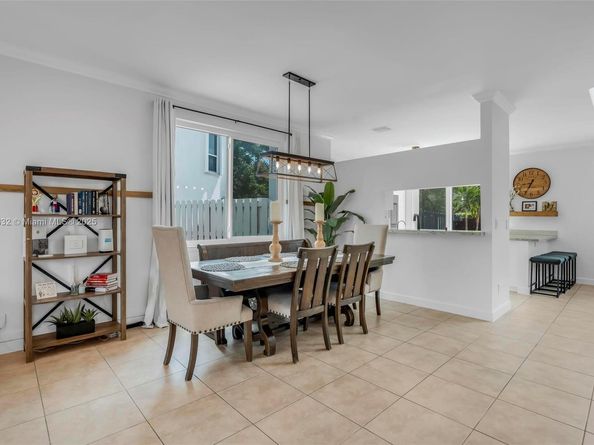 14836 SW 51st St, Davie FL 33331