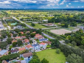 14836 SW 51st St, Davie FL 33331