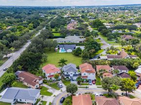 14836 SW 51st St, Davie FL 33331