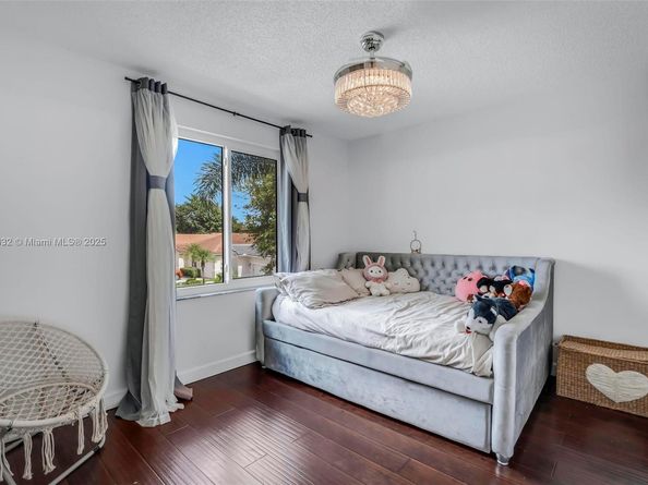 14836 SW 51st St, Davie FL 33331