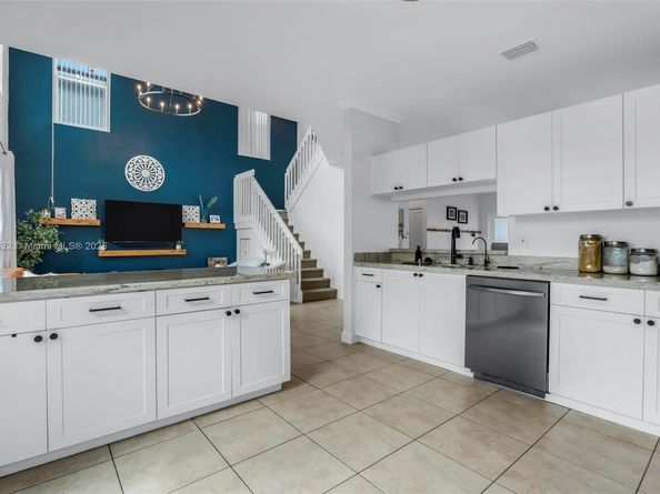 14836 SW 51st St, Davie FL 33331