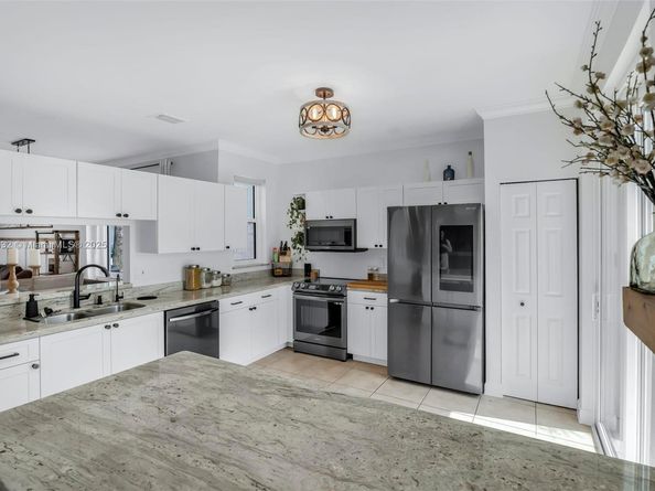 14836 SW 51st St, Davie FL 33331