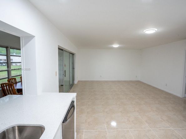 17252 SW 112th Pl 21243, Miami FL 33157