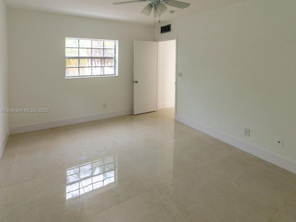 17252 SW 112th Pl 21243, Miami FL 33157