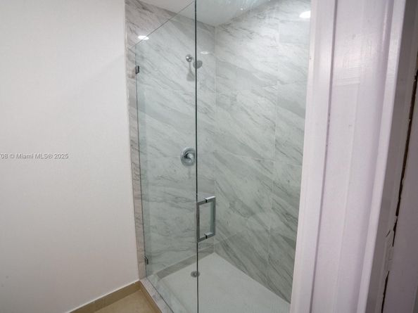 17252 SW 112th Pl 21243, Miami FL 33157