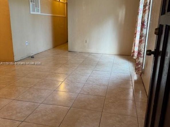 315 NW 127th St, North Miami FL 33168
