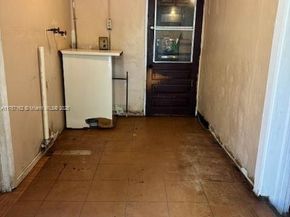 315 NW 127th St, North Miami FL 33168