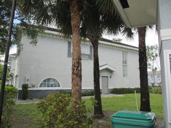 Undisclosed Address #A12002757, Lauderhill FL 33311