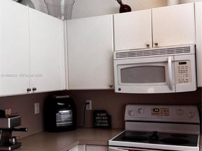10723 NW 85th Ter 238, Doral FL 33178
