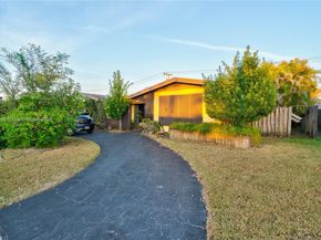 20605 NE 19th Ct, Miami FL 33179