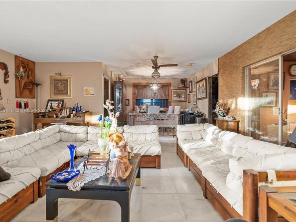 20605 NE 19th Ct, Miami FL 33179