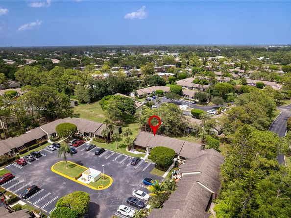 319 Elmira Ct, Royal Palm Beach FL 33411