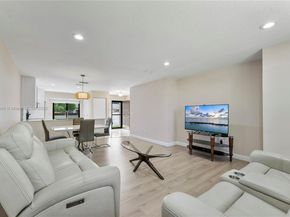 319 Elmira Ct, Royal Palm Beach FL 33411