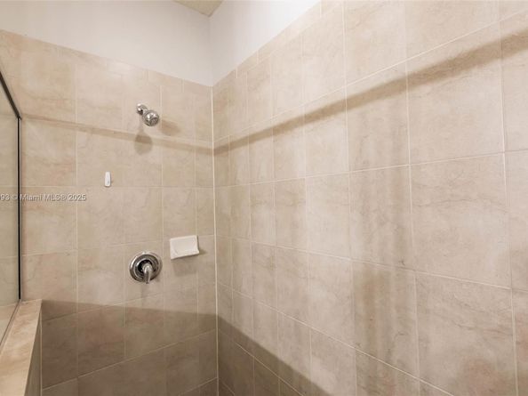 9108 SW 227th Ln, Cutler Bay FL 33190