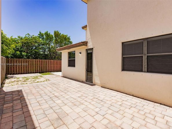 9108 SW 227th Ln, Cutler Bay FL 33190