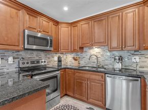 921 N 31st Ct, Hollywood FL 33021