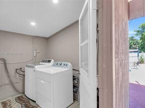 921 N 31st Ct, Hollywood FL 33021