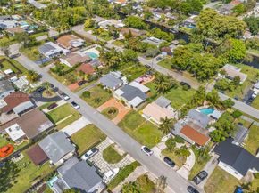 921 N 31st Ct, Hollywood FL 33021
