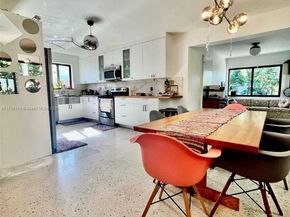 722 SW 10th St, Hallandale Beach FL 33009