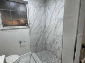 439 15th St 16, Miami Beach FL 33139