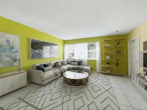 221 SE 9th Ave 202, Pompano Beach FL 33060