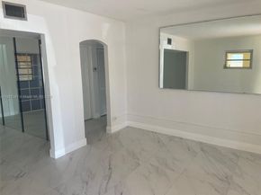 971 E 18th St, Hialeah FL 33013