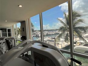 90 Alton Rd 2110, Miami Beach FL 33139