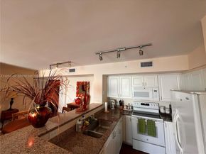 90 Alton Rd 2110, Miami Beach FL 33139