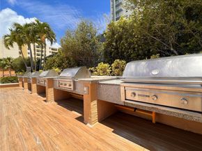 90 Alton Rd 2110, Miami Beach FL 33139