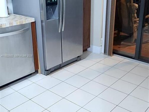 6701 SW 116th COURT 203, Miami FL 33173