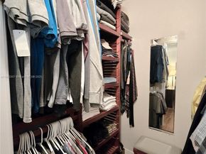 5387 SW 40th Ave 203, Dania Beach FL 33314