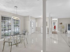 7141 SW 7th St, Plantation FL 33317