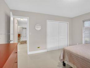 7141 SW 7th St, Plantation FL 33317