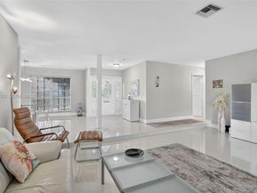 7141 SW 7th St, Plantation FL 33317